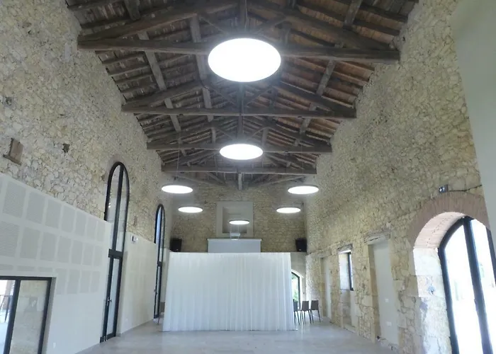 Chateau De Tauzies, The Originals Relais Ξενοδοχείο με διαμερίσματα