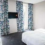 Chateau De Tauzies, The Originals Relais 4*