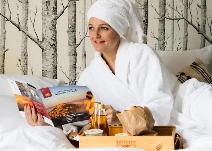 Chateau De Tauzies, The Originals Relais Apart Otel