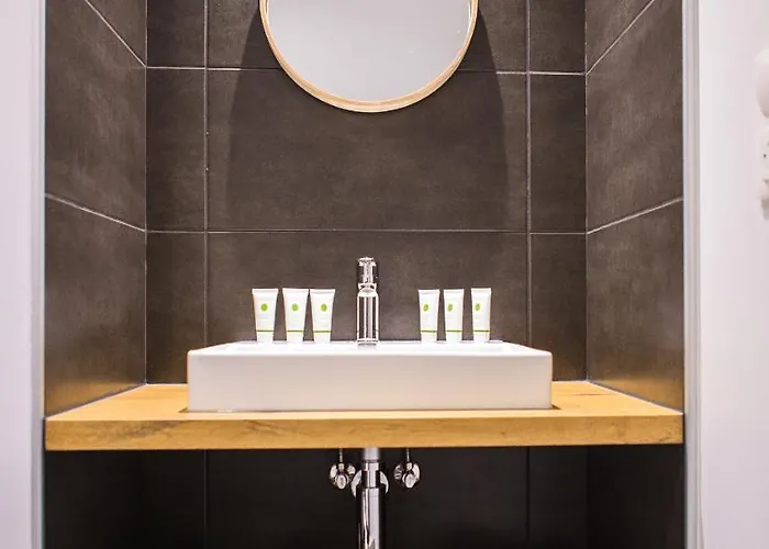 Apart Otel Chateau De Tauzies, The Originals Relais Gaillac