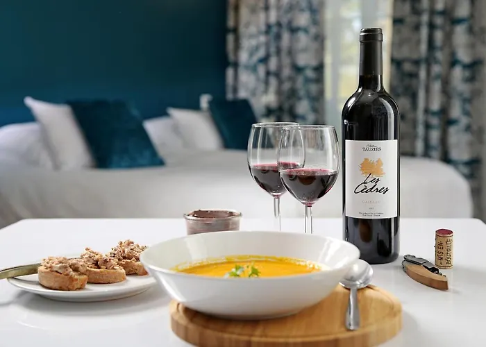 Chateau De Tauzies, The Originals Relais