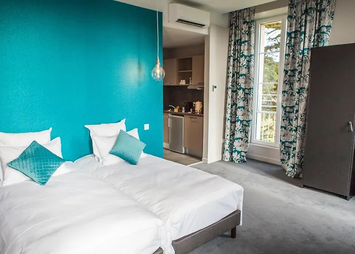 Chateau De Tauzies, The Originals Relais Apart Otel