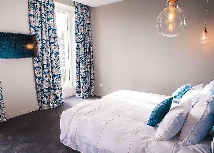 Apart Otel Chateau De Tauzies, The Originals Relais 4*