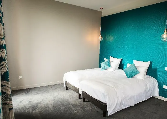 Apart Otel Chateau De Tauzies, The Originals Relais 4*