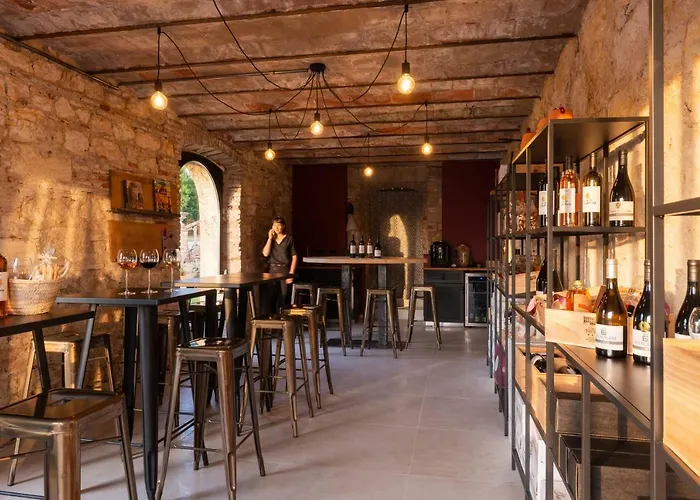 Chateau De Tauzies, The Originals Relais アパートホテル